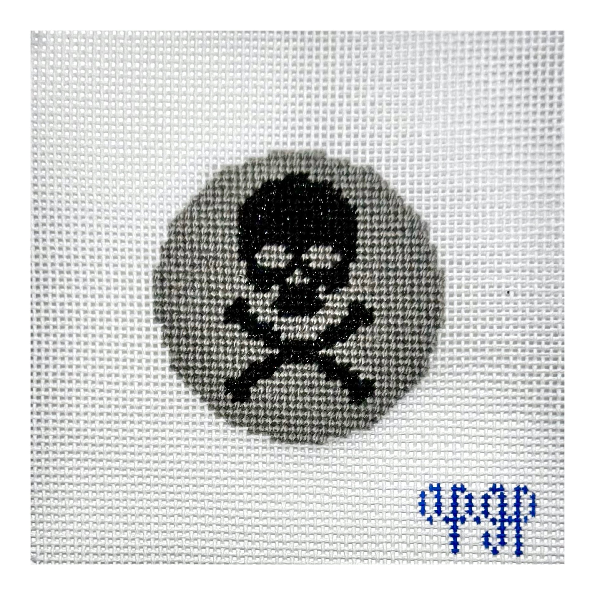 APBC02 - A Charmed Season - Skull and Crossbones Bag Tag