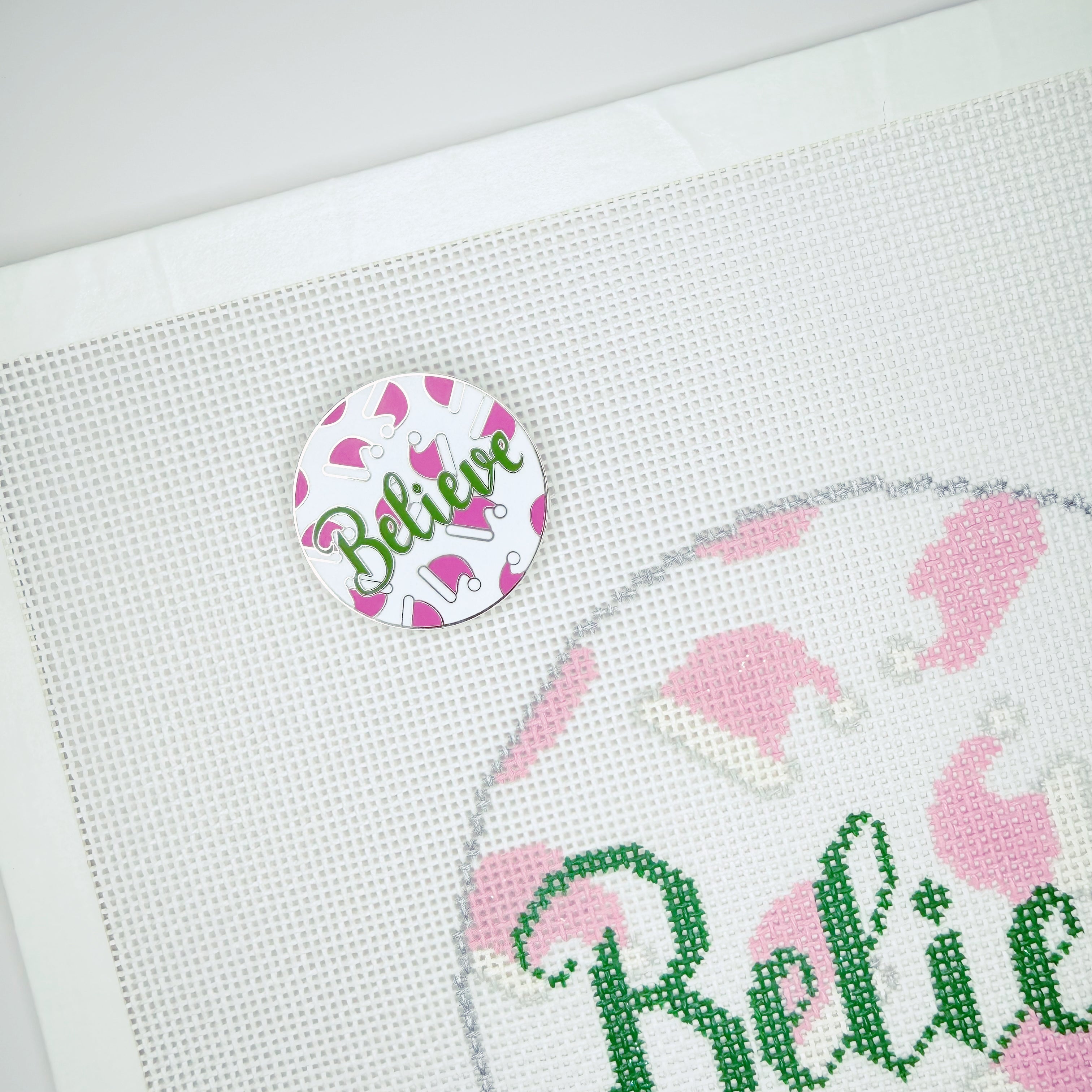 Believe with Santa Hats - Needle minder