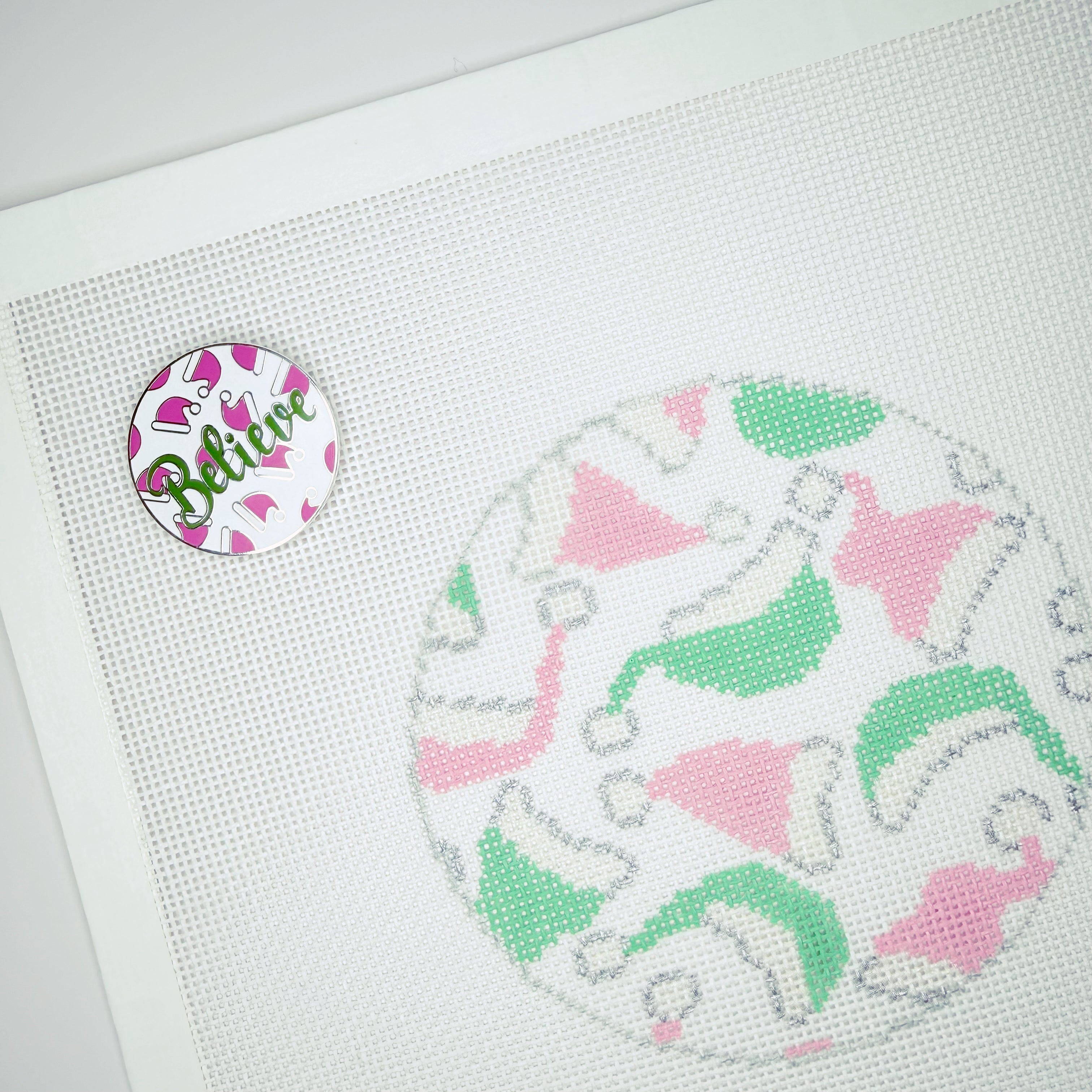 Believe with Santa Hats - Needle minder