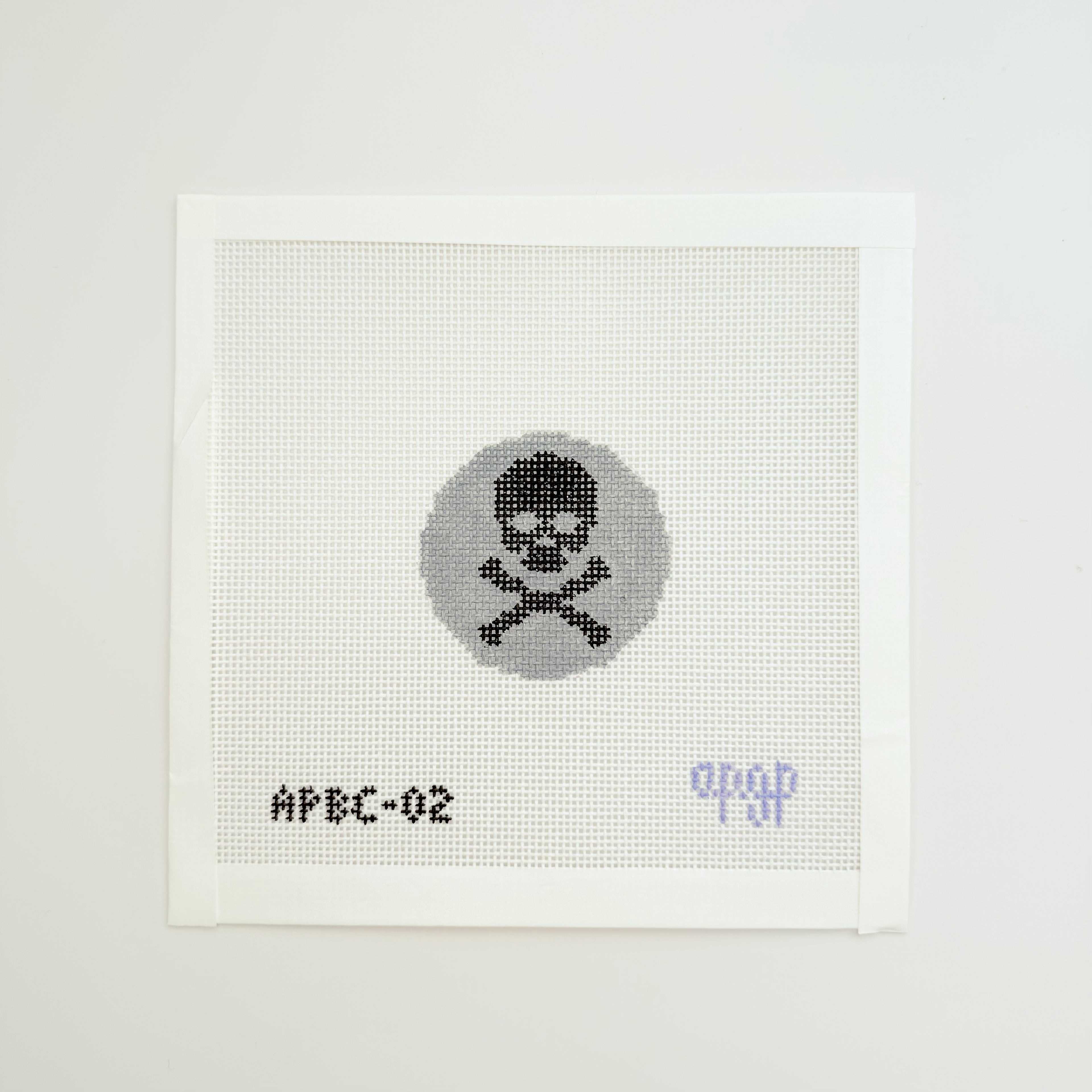 APBC02 - A Charmed Season - Skull and Crossbones Bag Tag