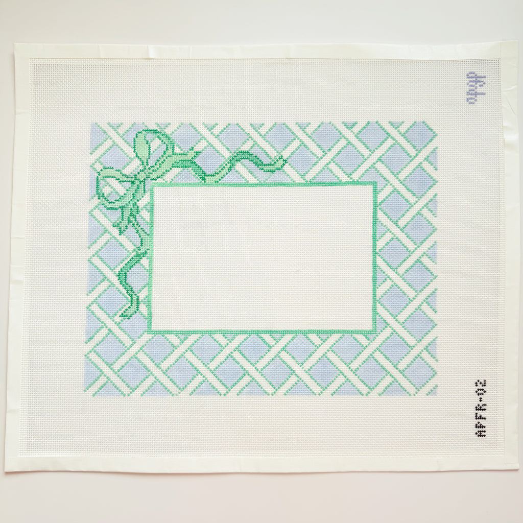APFR02 - Blue Lattice Frame with bow