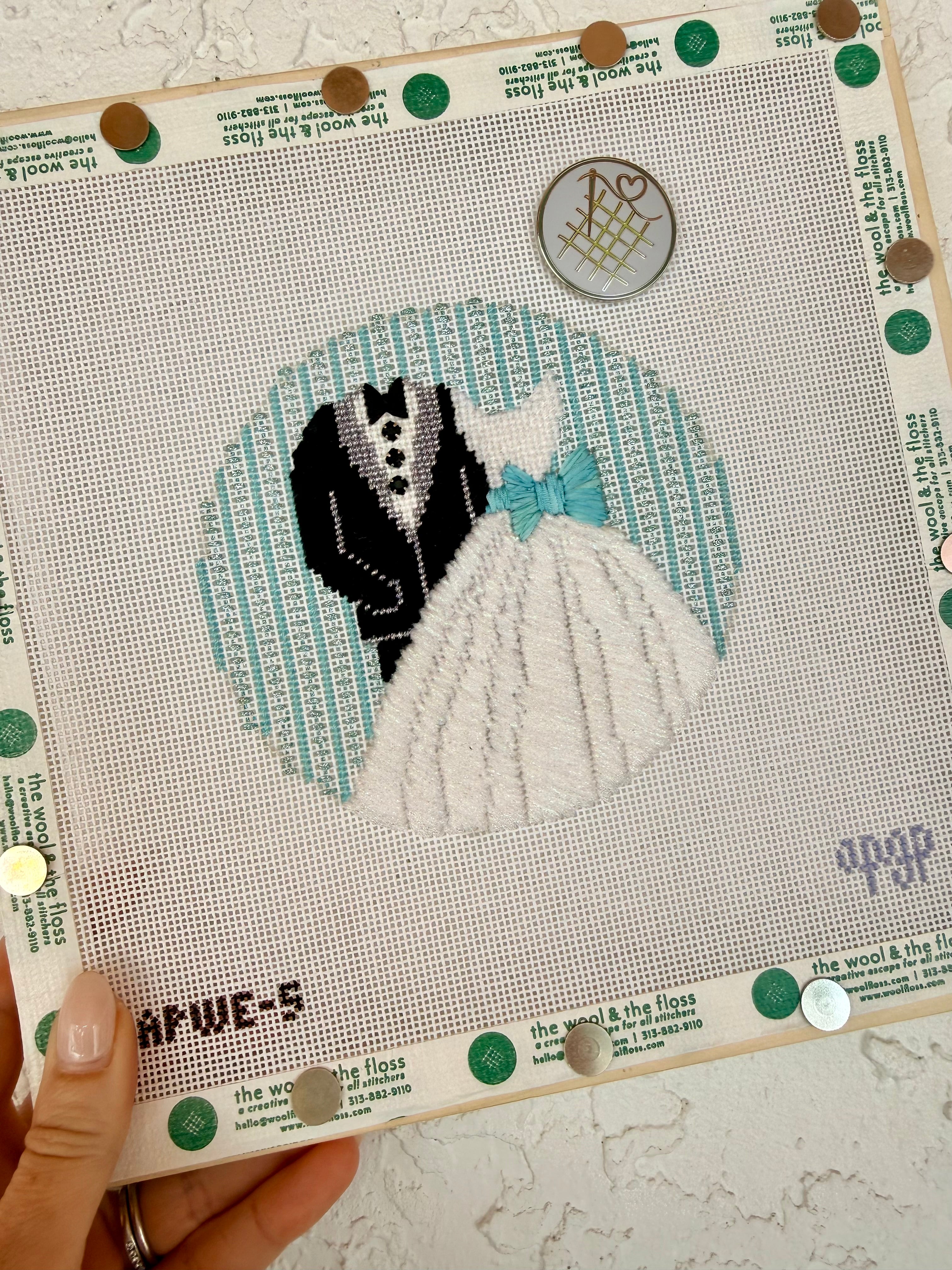 APWE5 - Tux and Gown Round - Bride and Groom